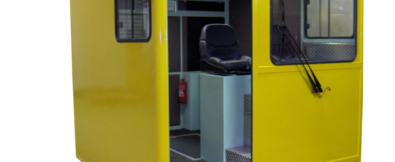 Cabine pour matériel de transport ferroviaire