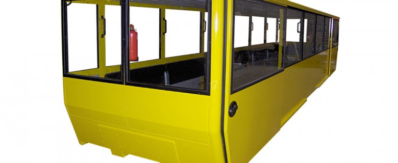 Cabine pour matériel de transport ferroviaire