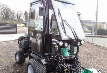 Tailor-made cab for lawn mower